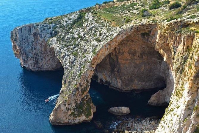8 hour private tour around Malta - How the guide experience shows up in the small things