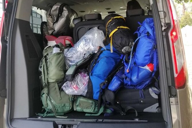 8 Seater Van - Malta International Airport to Hotel/Accommodation - A realistic warning: vehicle fit and meeting point hiccups