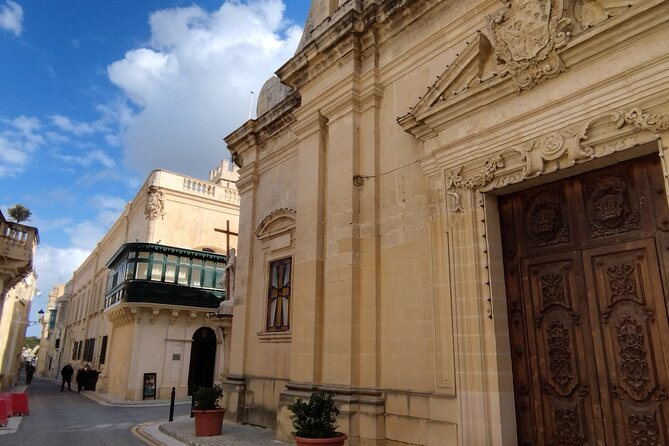 Best of Mdina and Rabat Walking Tour - Pjazza San Publju and St Peter and St Paul’s cathedral square