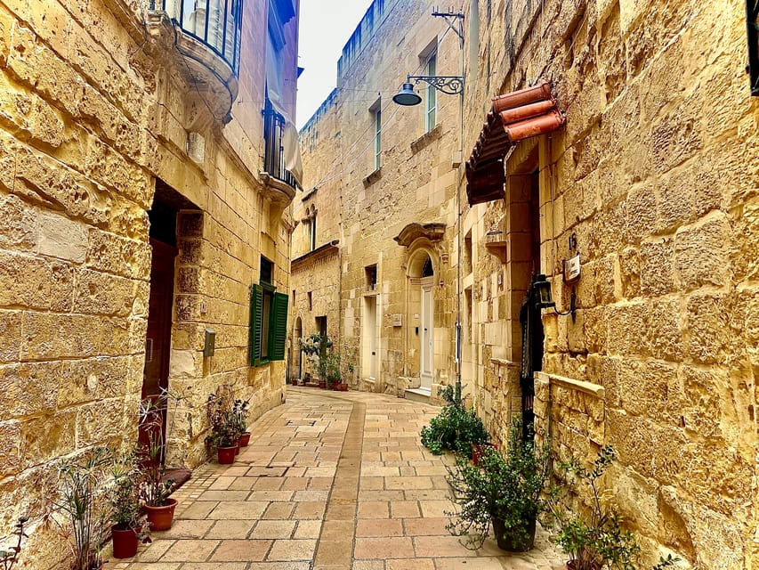 Birgu: 3 Cities Walking Tour With Inquisitors Palace Entry - Executioner’s House, Bishop’s palace, and the town’s power map