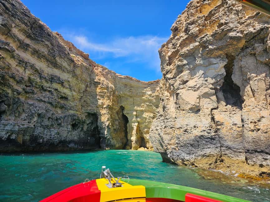 Blue Lagoon: Comino & Crystal Lagoon Private Speedboat Malta - Comfort on a 26-foot boat: music, noodles, and a chilled cooler