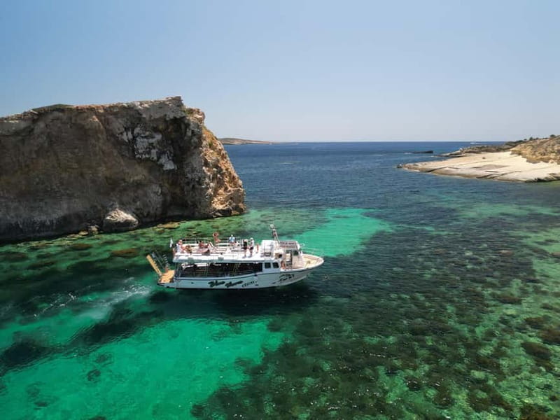 Comino Blue Lagoon & Crystal Lagoon - 3 Bay Cruise - Ħalfa Rock at Gebla tal Halfa: another snorkel hour with character
