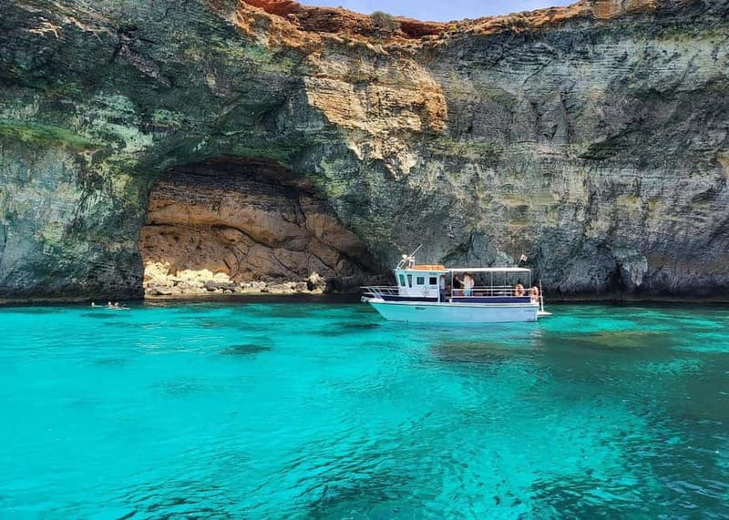 Comino: Blue Lagoon, Crystal Lagoon and Sea Caves Boat Tour - Meeting at Cirkewwa: Finding the Boat Without Losing Time