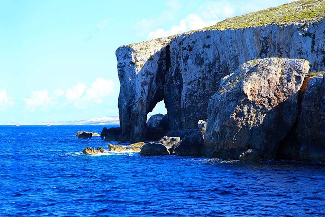 Comino Island: including Blue Lagoon, Crystal Lagoon & sea caves - Getting from Valletta, Sliema, or St Julians to Bugibba Jetty