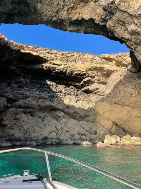 Comino Private Boat Tours: Blue/Crystal Lagoon, Malta & Gozo - Crystal Lagoon: your first real swimming and snorkelling window (20 minutes)