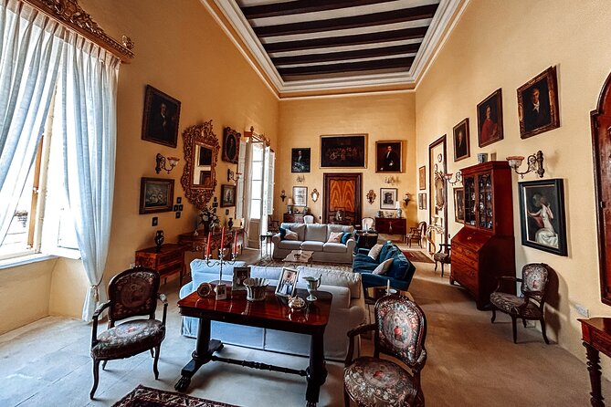 Dark Tales in an Mdina Palazzo - Guided Tour - Entering a Best-Preserved Mdina Palazzo (Family-Style)