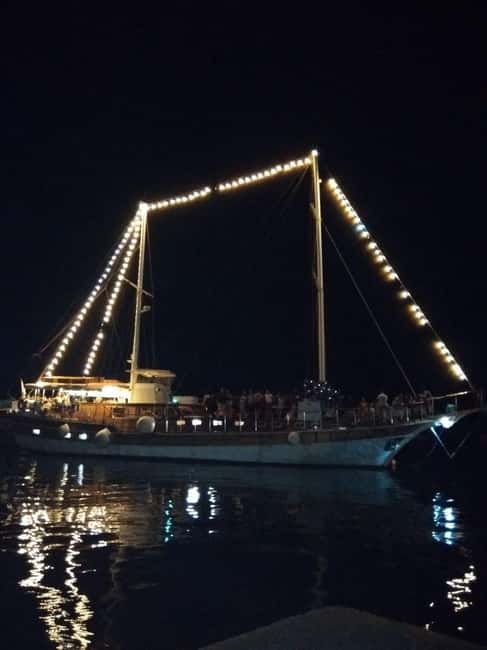 From Mellieha Bay Malta : Blue Lagoon Sunset Cruise - Meeting behind Starbucks and choosing your boat