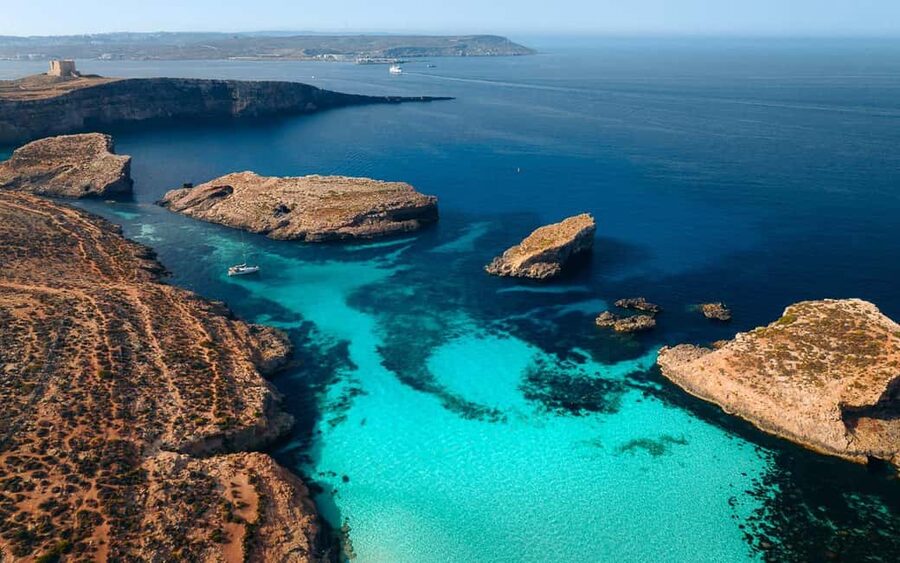 From Sliema: Comino & Blue Lagoon tour with Boat Ride - Comino photo stop and a short hike you can actually finish
