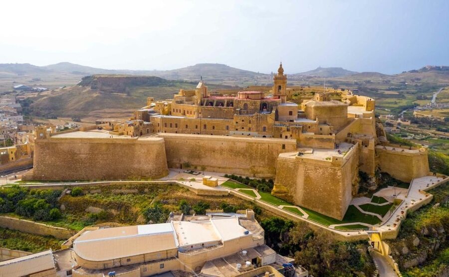 From Sliema: Gozo, Comino & The Blue Lagoon Boat & Bus Tour - Blue Lagoon access pass and the crowd plan