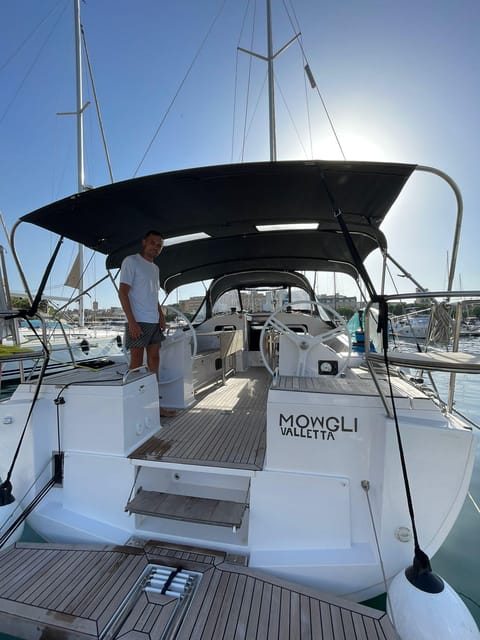 From Valletta: Romantic Sunset Cruise on a Sailing Yacht - Who this cruise suits best