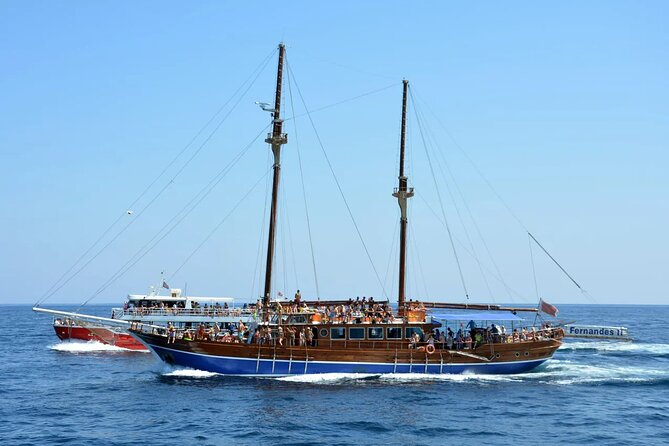 Full Day Fernandes Cruise with Lunch - Stop 2 in Comino: exploring, swimming, and aiming for Blue Lagoon time