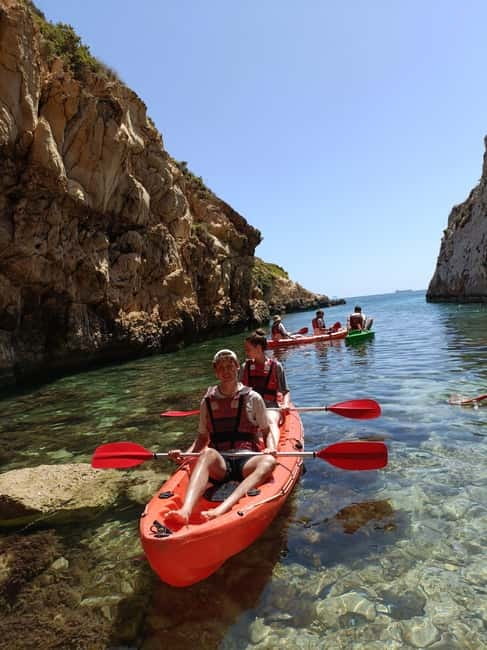 Gozo: 1 Hour Kayak plus +Cave Tour + Drop off Blue Lagoon - Timing and meeting point: keep it simple