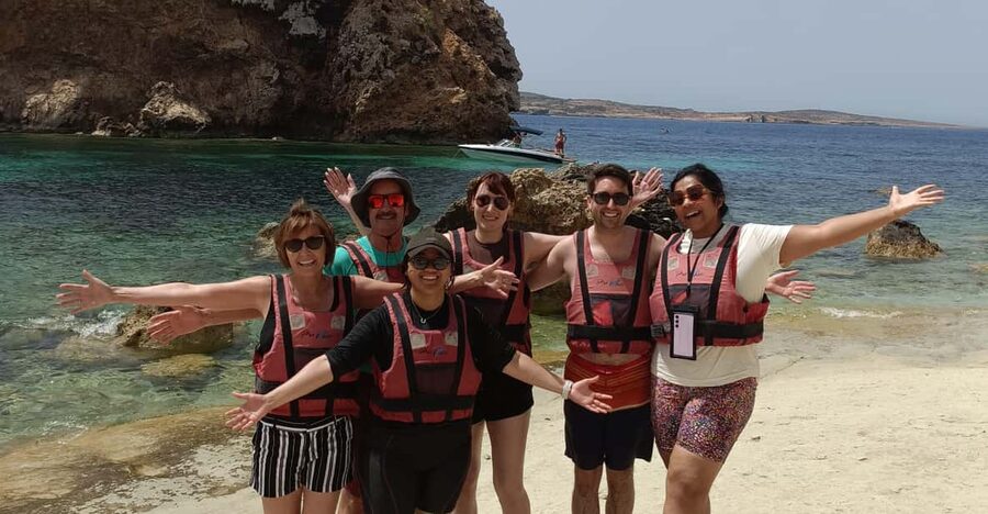 Gozo: 1 Hour Kayak plus +Cave Tour + Drop off Blue Lagoon - What to bring (and what to skip) so you stay comfortable