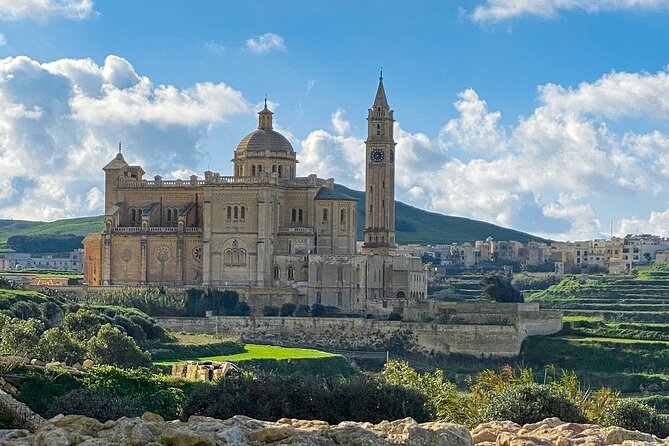 Gozo, Blue Lagoon, Comino & Sea Caves - Blue Lagoon Comino: using your swim hour well