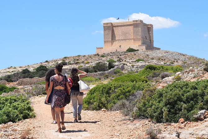 Gozo & Comino Islands, Blue Lagoon & Seacaves Tour - Comino: the one-hour stop and how to use your time