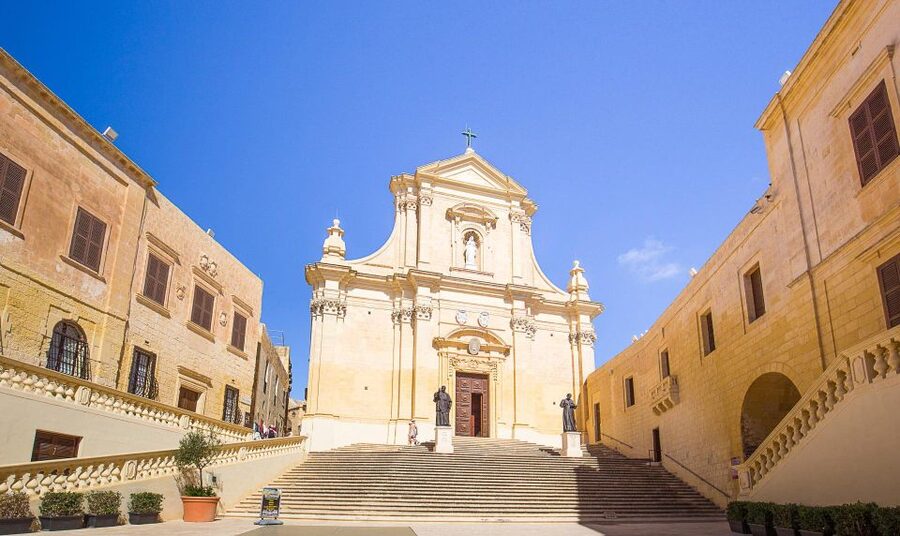 Gozo Day Pass Ferry and Hop-on Hop-off buses with audio Tour - Transfer day reality check: the part that can make or break it