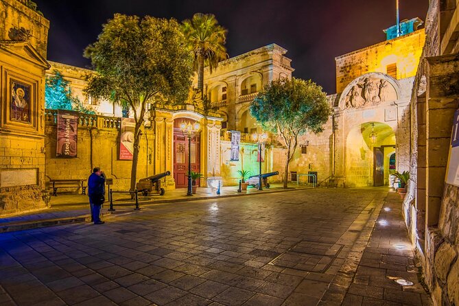 Guided Night Tour of Valletta Waterfront, Mdina and Rabat - The Coach Drive Around Valletta’s Lit-Up Fortifications