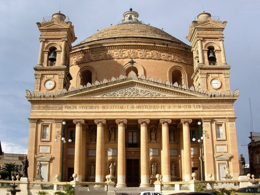 Guided Private Malta or Gozo Highlights Tour with Transfer - Dingli Cliffs and Golden Bay: views with breathing room