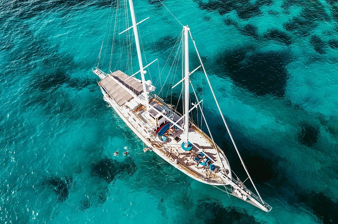 Hera 3 Bay Cruise including the Blue Lagoon - The third bay in Malta: more variety, less decision fatigue