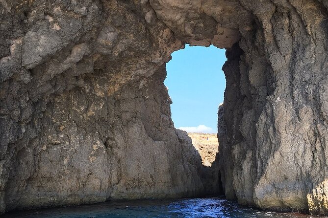 Hera Round Malta & Comino Blue Lagoon - Fomm il-Rih Swim Stop Under the Dingli Cliffs