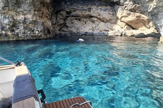 Luxury Private Boat Tour: Comino, Gozo & Stunning Lagoons - Elephant Head Rock and the Return to Ċirkewwa: One Last Look Before Land