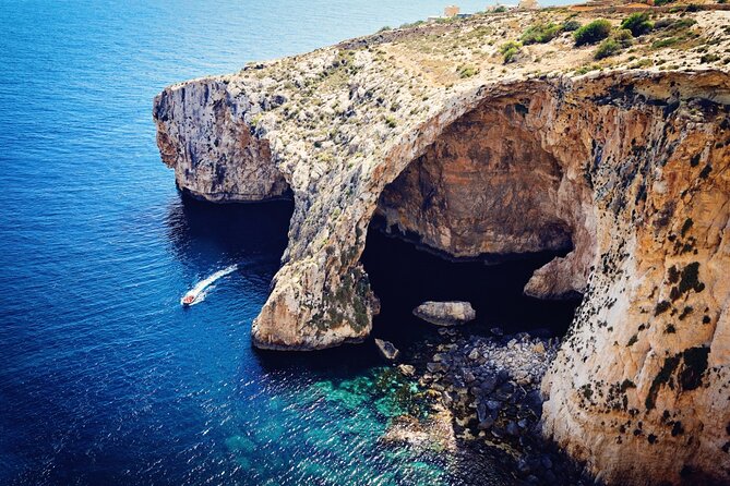 Malta and Gozo Tour - Stop 3: Blue Grotto Il-Hnejja and the real question of time