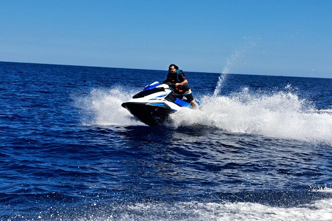 Malta Blue Lagoon Jet Ski Safari Tour, No Licence Needed - Jet Ski Freedom on Comino and Gozo Without a Licence