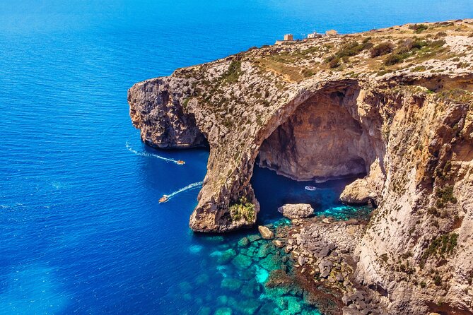 Malta Coastal Cruise Tour to Blue Lagoon - Food, Drinks, and On-Beach Convenience