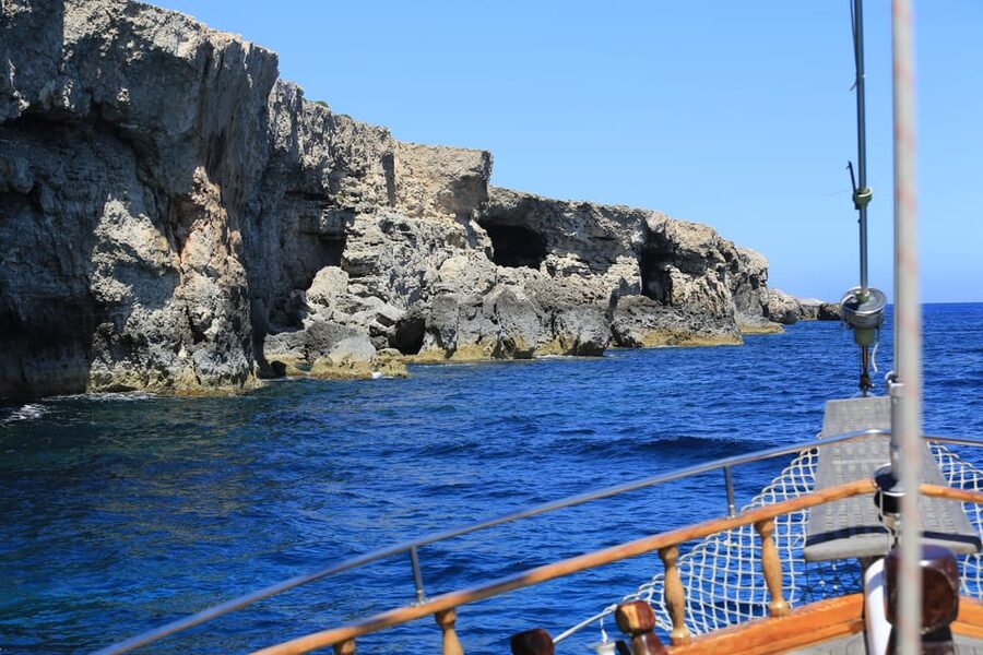 Malta: Comino, Blue Lagoon, + Sea Caves Day Trip - Crystal Lagoon and Mgarr Harbour: quick hits that set context