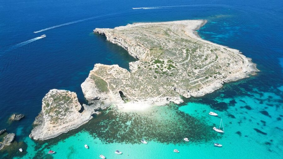 Malta: Crystal/Blue Lagoon, Comino & Gozo Private Boat Trip - Gozo Southern Shores Views and Captain Storytelling