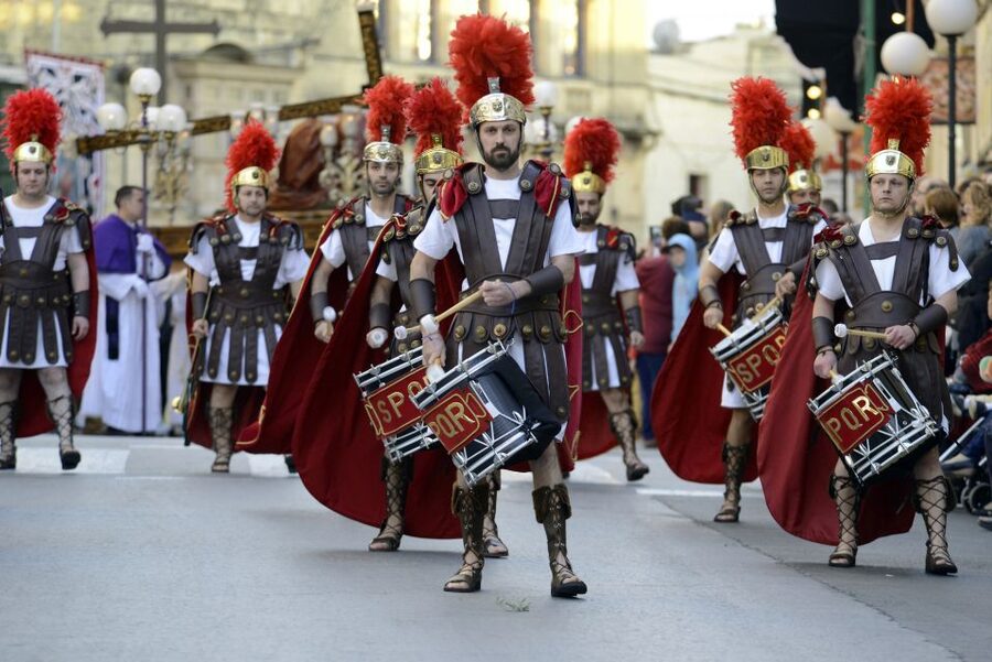 Malta: Good Friday Afternoon Procession with Transportation - How to Dress for Malta’s Chilly Late-Afternoon Ritual