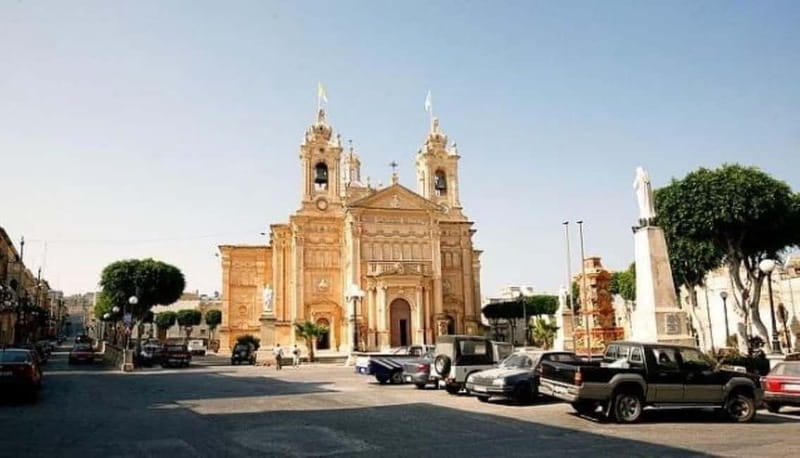 Malta: Gozo 4x4 Jeep Tour Comino & Crystal Lagoon Cave - Cittadella and Ta’ Pinu: two very different kinds of “wow”