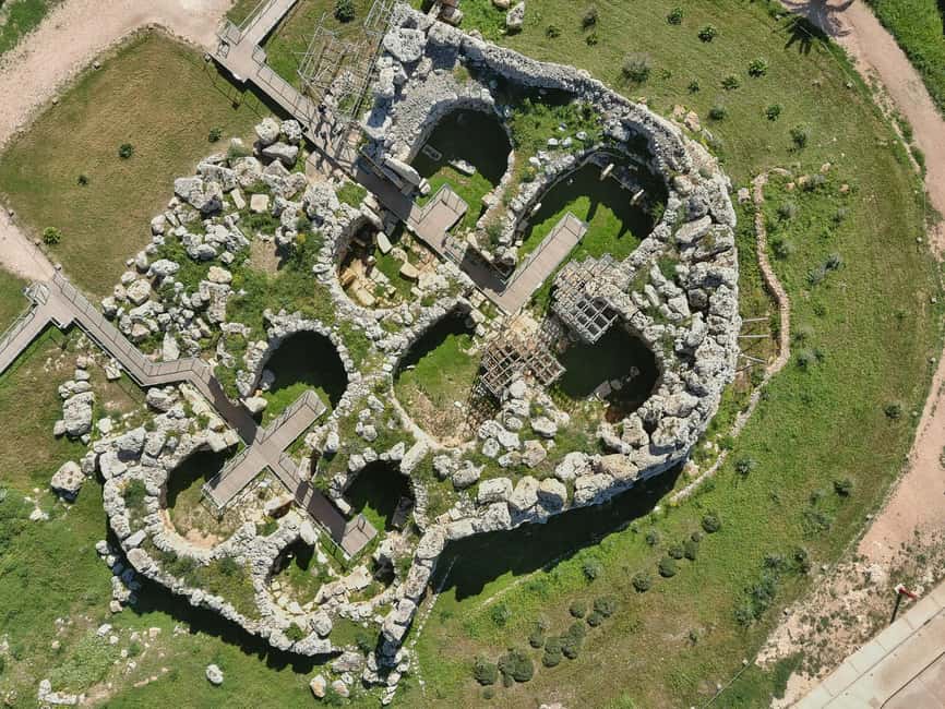 Malta: Gozo Combo – Temples, Castles & Island Heritage - Gozo Museum of Archaeology: making artifacts click