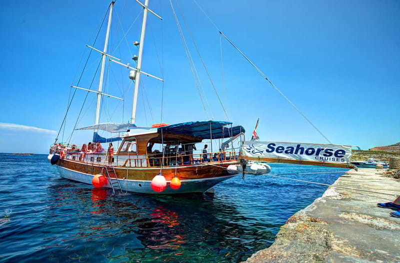 Malta: Gozo, Comino Island and Blue Lagoon Cruise - Onboard Comfort: Sundeck, Shower, Toilets, and the Value of Setup