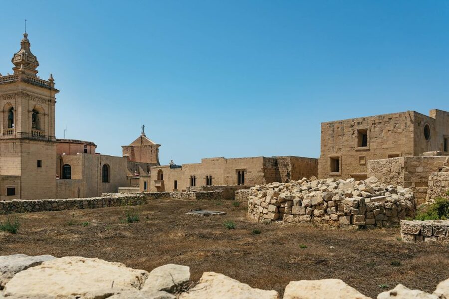 Malta: Gozo & Comino Islands, Blue Lagoon & Seacaves Tour - Price and value: what $28 buys you in real Malta time