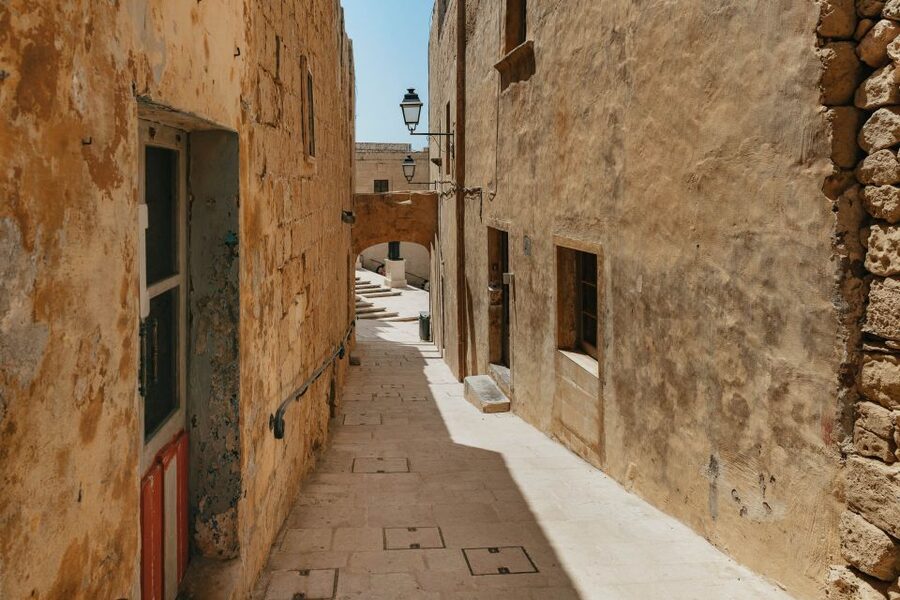 Malta: Gozo & Comino Islands, Blue Lagoon & Seacaves Tour - Gozo free time: Victoria Citadel or Ramla Bay with a shuttle