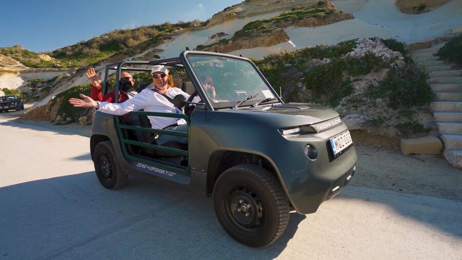 Malta: Gozo Private Chauffeured E-Jeep Tour with Ferry - What the chauffeurs add (and why their style matters)