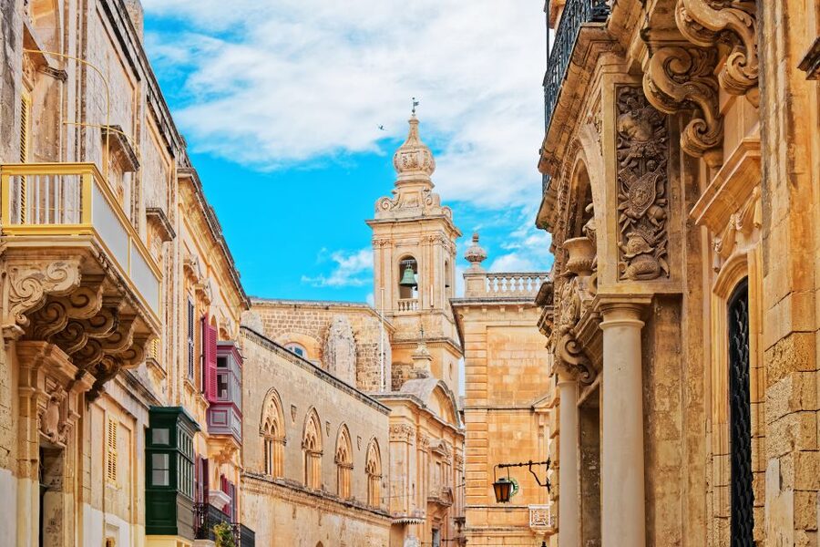 Malta: Highlights of Malta & Mdina Full Day Tour with Lunch - Lunch with wine: good fuel, and sometimes a mixed experience