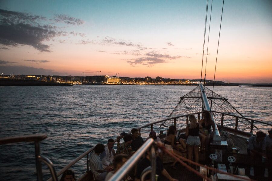 Malta: Lazy Pirate Boat Party with Drinks & Food - Crowding on Fernandes 2, space is tight during the loud hours