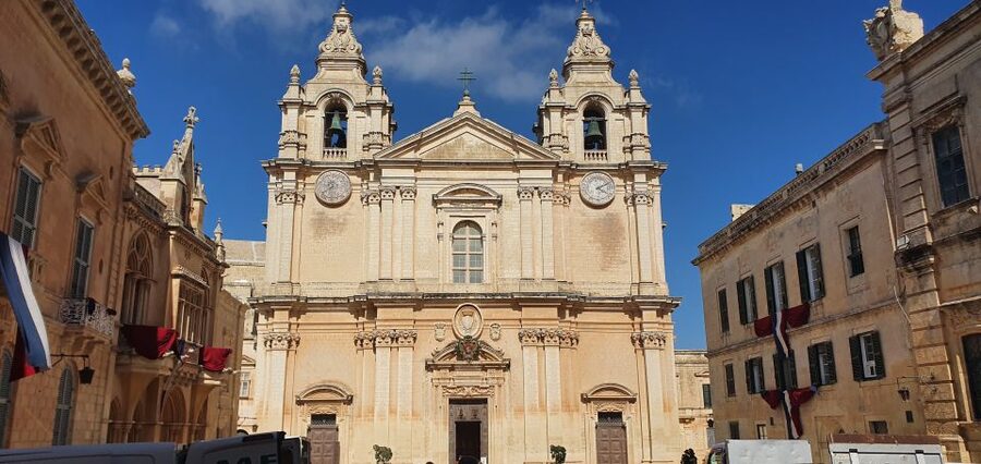 Malta: Mdina and Rabat Tour with Local Guide - Mdina Gate to the quiet streets: why this start matters