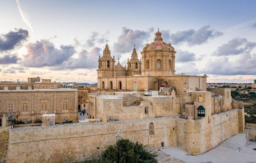 Malta: Mdina, Dingli Cliffs and San Anton Botanical Gardens - Who should book this tour, and who should skip it