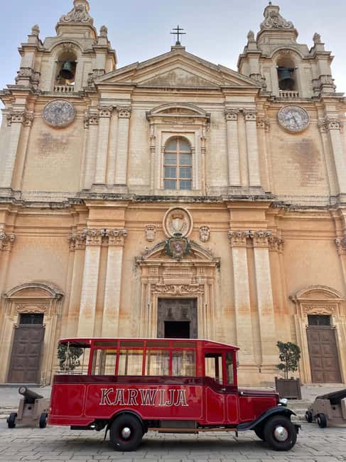 Malta: Private Chauffeur-Driven Vintage Bus - Driver communication: what’s great, and what you should clarify