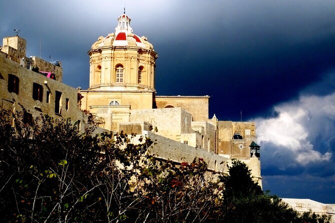 Malta Private Full-Day Sightseeing Tour with Pickup - Mdina Old City: Fortified Views and Pastizzi Break