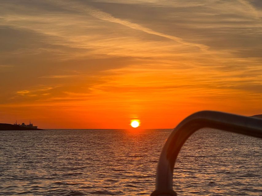 Malta: Private Sunset Boat Trip to Comino and Blue Lagoon - Gozo on the horizon: quick offshore looks that add variety