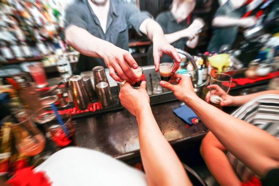 Malta: Pub Crawl of Paceville and St Julian's with Drinks - Moving through Paceville: bar hopping with guidance, not guesswork