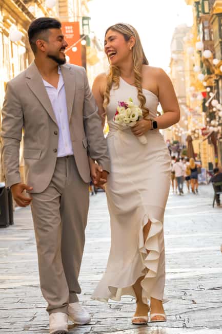 Malta: Romantic Couples Photoshoot - How the Photographer Chooses the Best Malta Backdrops
