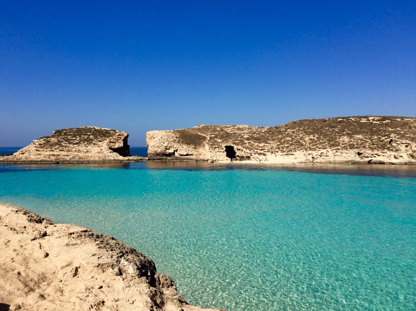 Malta’s Splendour Excursion - Trips in Blue Grotto & Comino - Comino caves and coves: Cominotto Island, Roofless Cave, Pigeon Rock