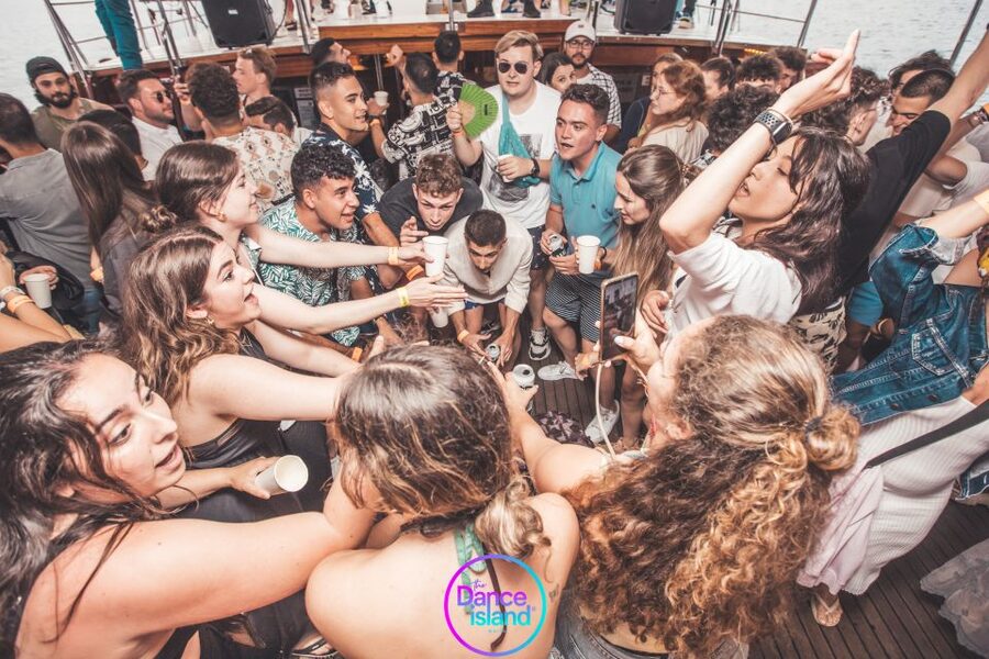 Malta: Sailboat Party with an Open Bar, Snack, and Swimming - The swim stop: clear water, boat access, and weather limits