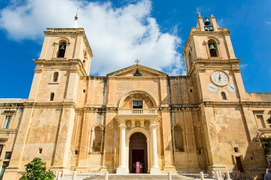 Malta: Sightseeing Shore Excursion for Cruise Passengers - Valletta city time and the Upper Barrakka Gardens payoff