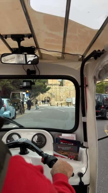 Malta: Tuk Tuk Half Day Tour with Hotel Pick up - Getting the stories straight: English audio and local guide energy